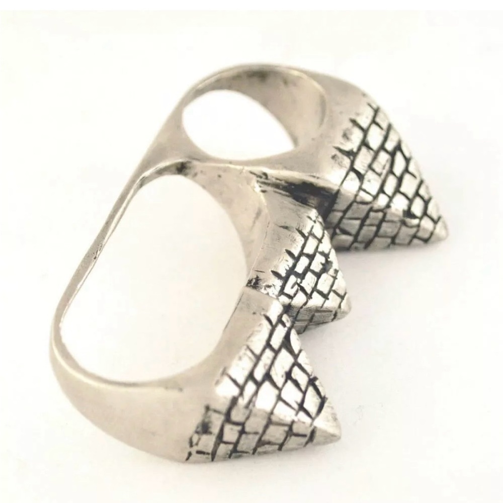 Lillian Crowe White Brass 3-Finger Pyramid Ring
